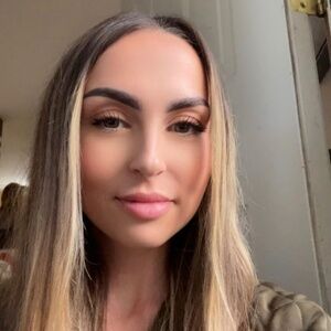 Meet your Posher, Toni